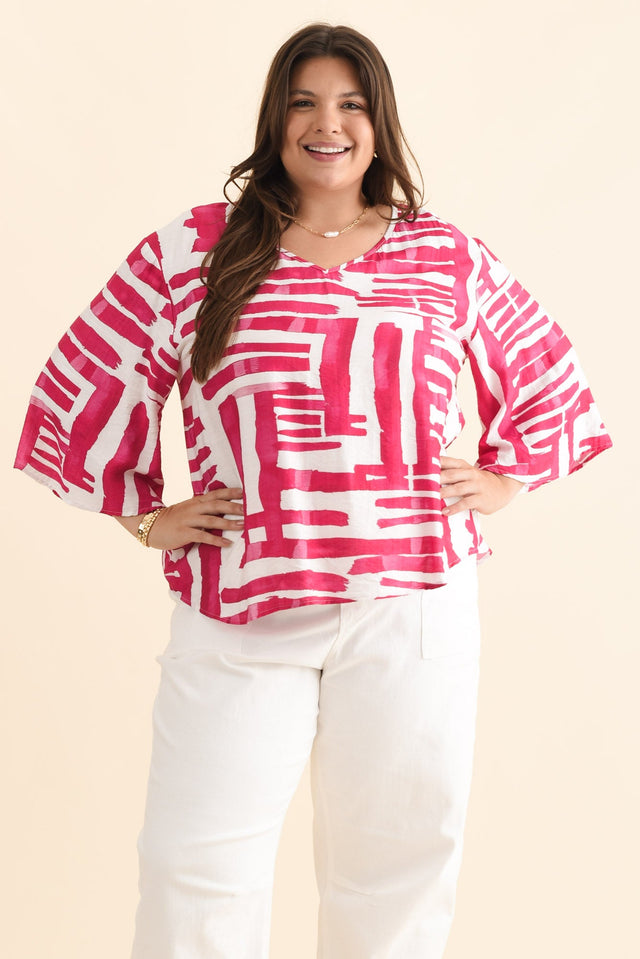 Janelle Pink Geo V Neck Top,Brunette model,plus-size,curve-tops,plus-size-sleeved-tops,alt text|model:Gabby image 8