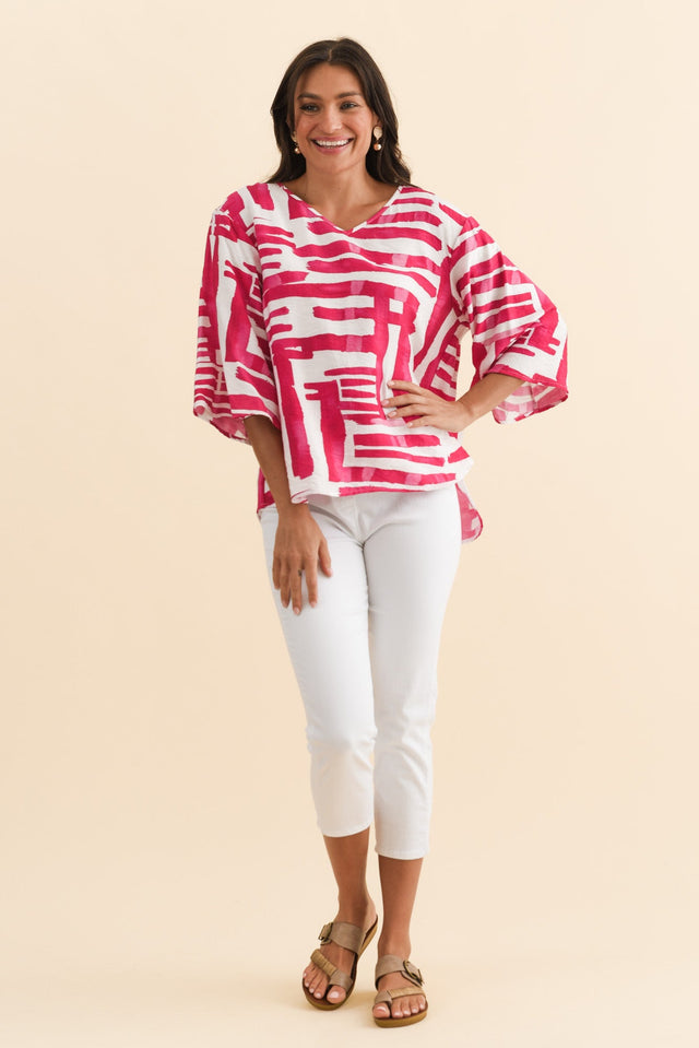 Janelle Pink Geo V Neck Top,Brunette model,alt text|model:Brontie image 7