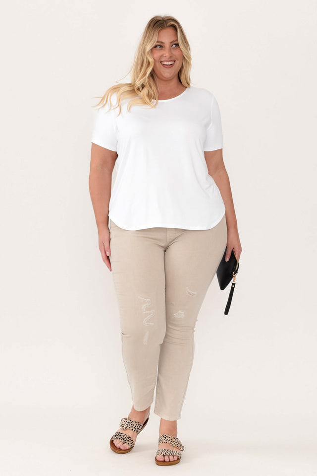 alt text|model:Caitlin image 10