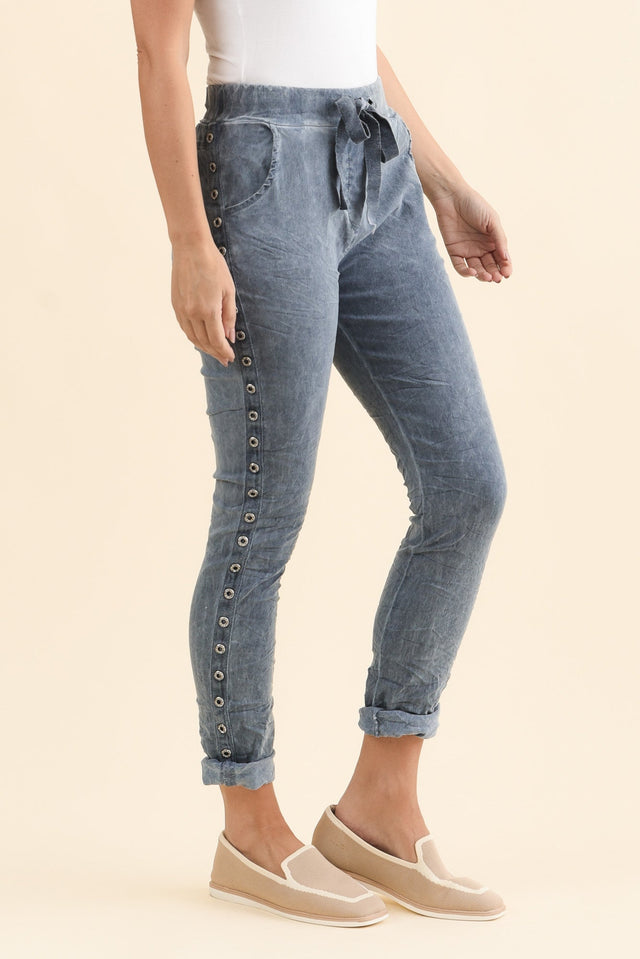 Jaya Blue Drawstring Pants,Brunette model,alt text|model:MJ image 4