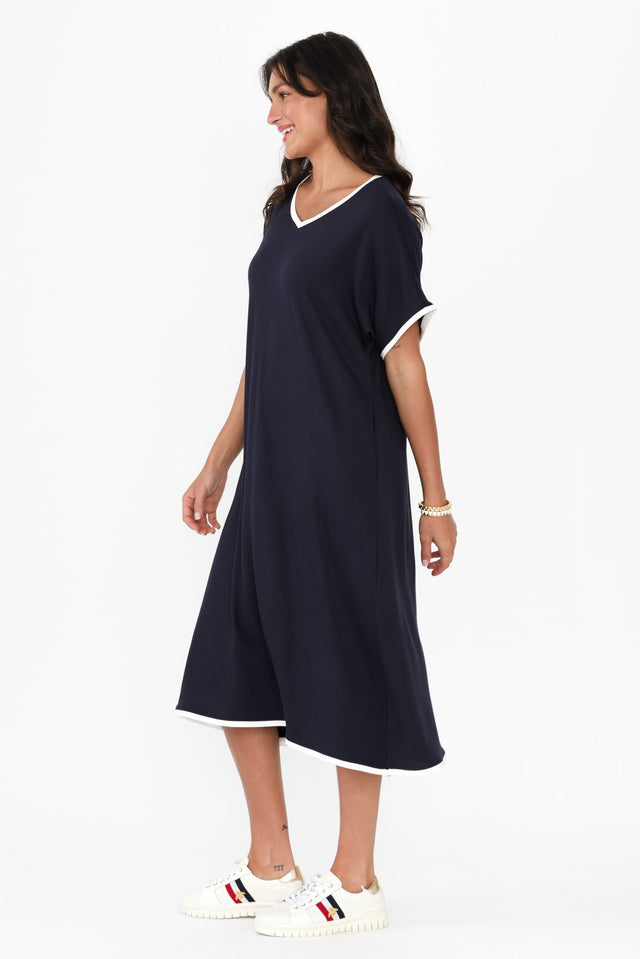 alt text|model:Brontie image 3