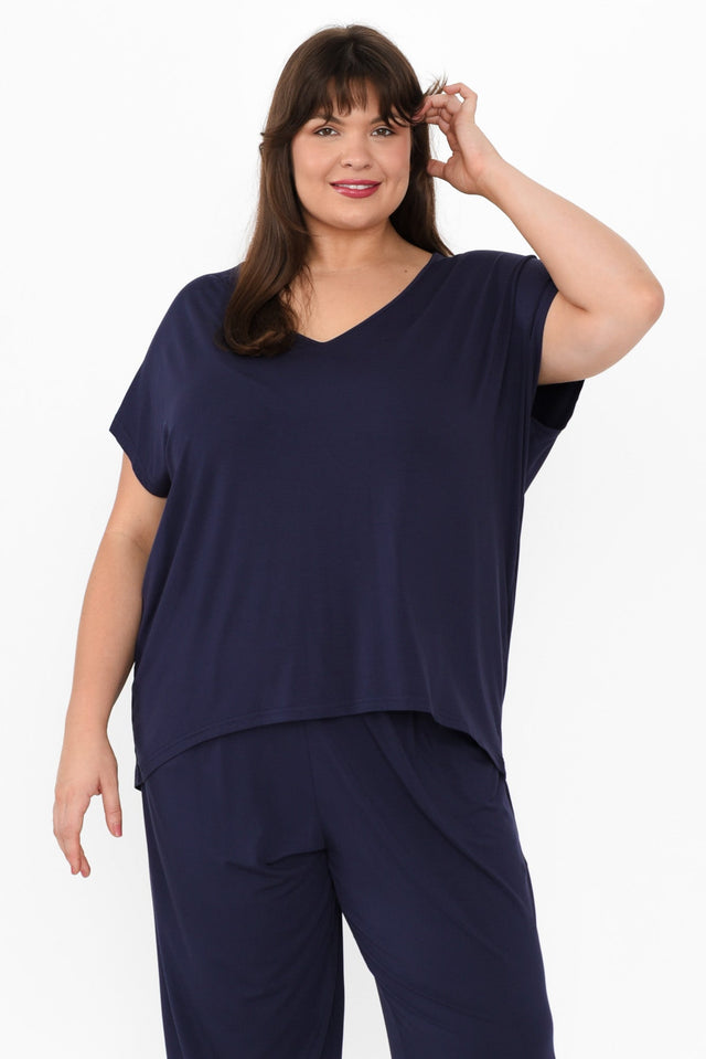 plus-size,curve-tops,alt text|model:Gabby