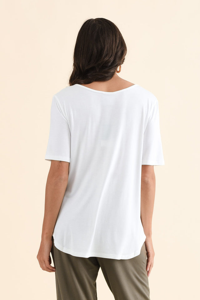 Josephine White Scoop Neck Tee,Back,Brunette model,alt text|model:Brontie image 4