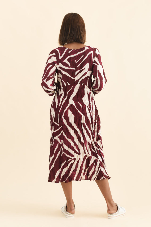 alt text|model:Cara image 4