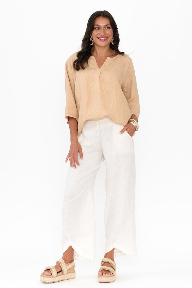 alt text|model:Brontie image 3