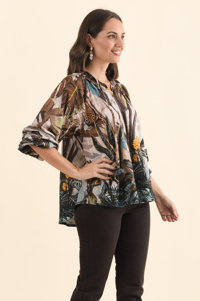 Katene Brown Jungle Tassel Top,Brunette model,alt text|model:MJ image 4