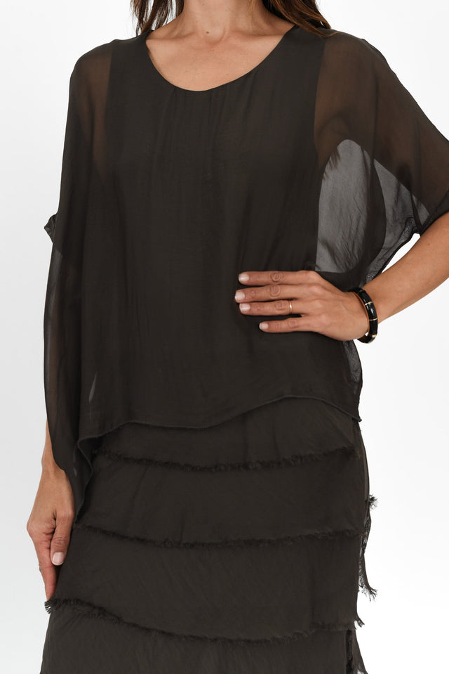 alt text|model:Cara image 5