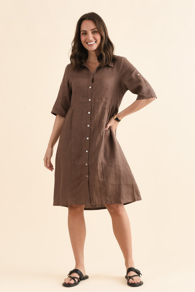Kathy Brown Linen Shirt Dress,Full Body,Brunette model,alt text|model:MJ image 2