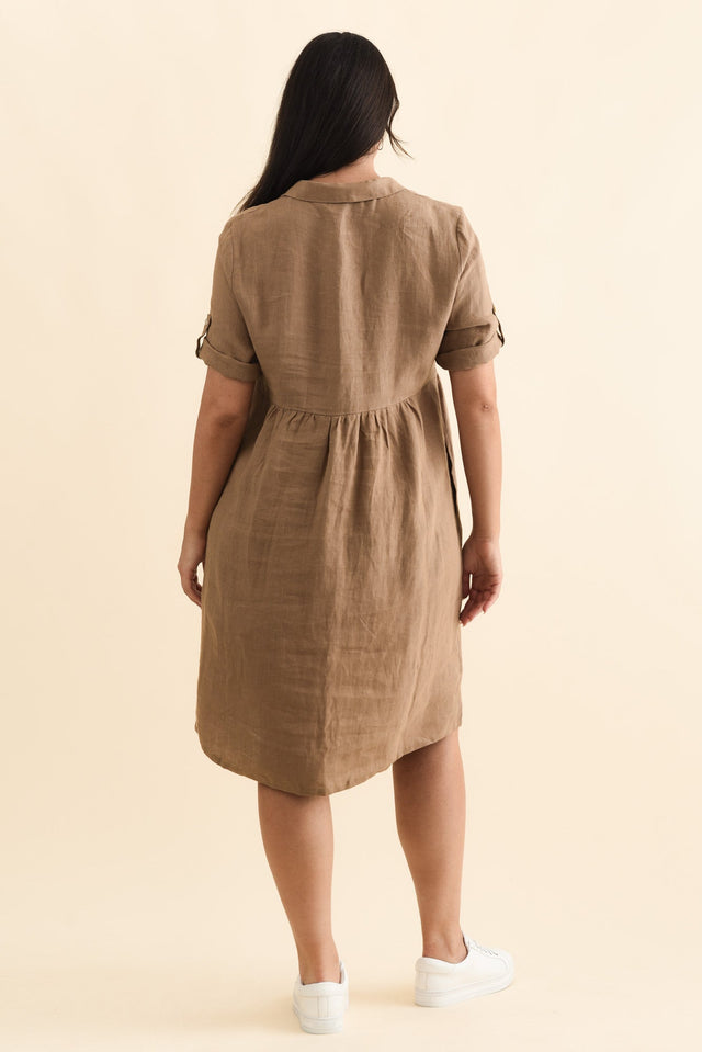 Katy Mocha Linen Pocket Dress,Brunette model,alt text|model:Emilia image 12