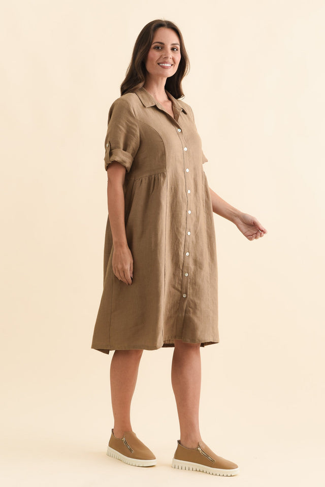 Katy Mocha Linen Pocket Dress,Brunette model,alt text|model:MJ image 5