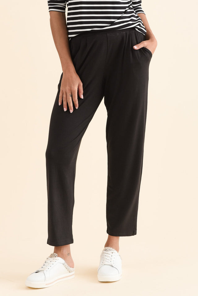 Kennedy Black Stretch Pocket Pants,Front,Brunette model,alt text|model:Brontie image 1