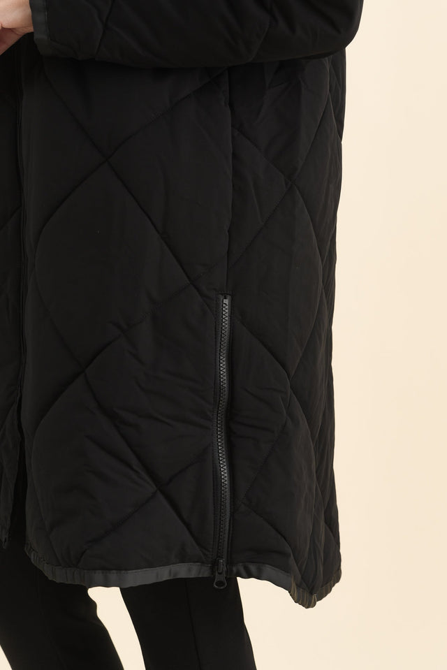 Koami Black Quilted Hooded Coat,Brunette model,alt text|model:MJ image 6