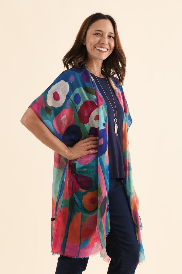 Kyle Blue Floral Kimono,Side,Brunette model,alt text|model:Cara image 3