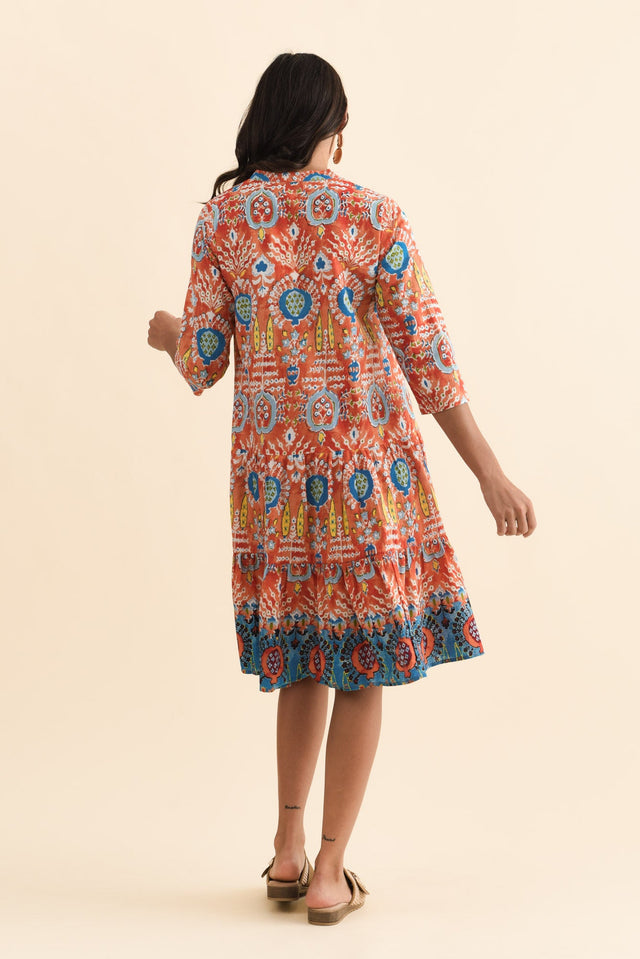 Larissa Orange Motif Cotton Pleated Dress,Brunette model,alt text|model:Brontie image 5