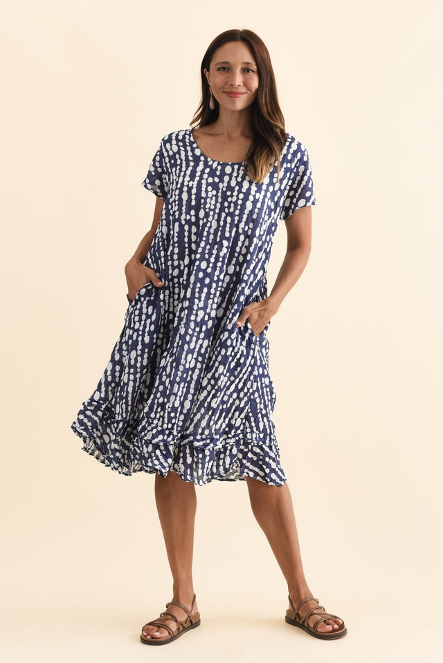 alt text|model:Cara image 1