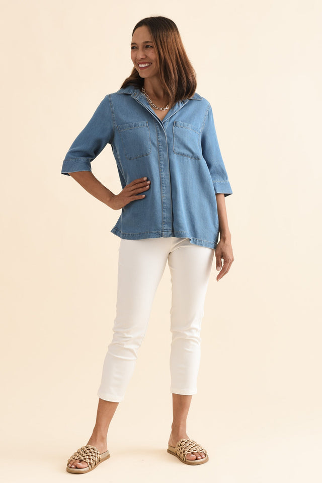 Missy White Cropped Stretch Pants,Full Body,Brunette model,alt text|model:Cara image 6
