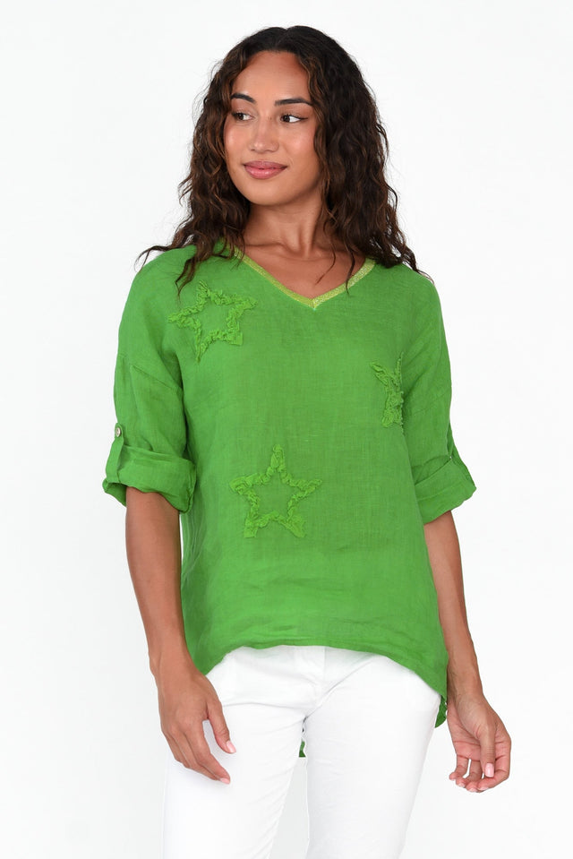 Leonora Green Star Linen Top neckline_V Neck  alt text|model:Demi;wearing:S