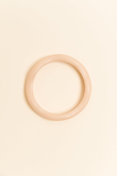 Lia Cream Resin Wave Bangle
