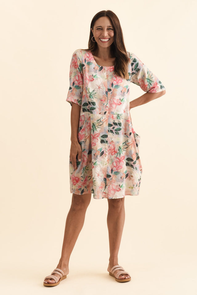 alt text|model:Cara image 7