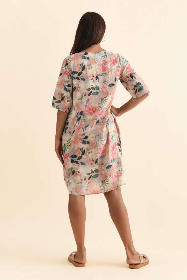 alt text|model:Cara image 5