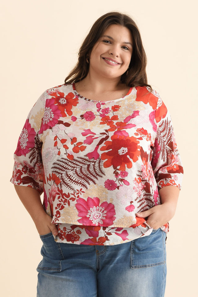 Liora Orange Garden Layered Top,Brunette model,plus-size,curve-tops,plus-size-sleeved-tops,plus-size-cotton-tops,plus-size-work-edit,alt text|model:Gabby image 12