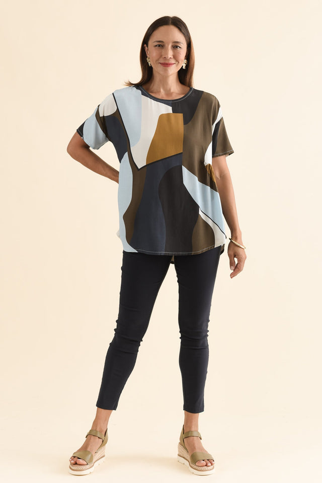Lockner Navy Abstract Hi Lo Top,Full Body,Brunette model,alt text|model:Cara image 2