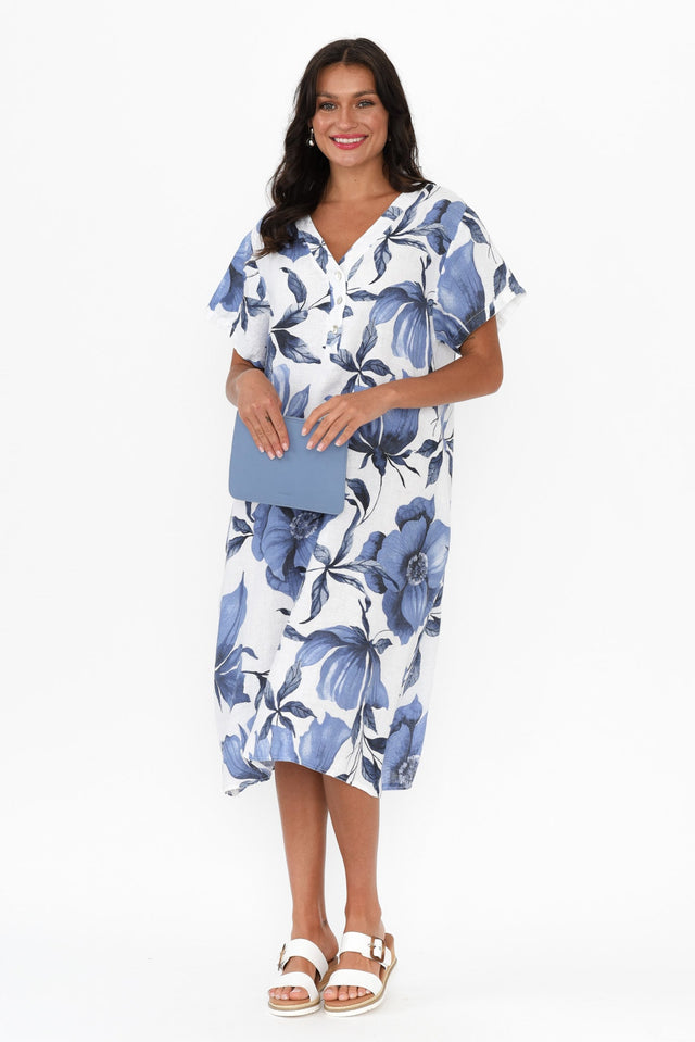 alt text|model:Brontie