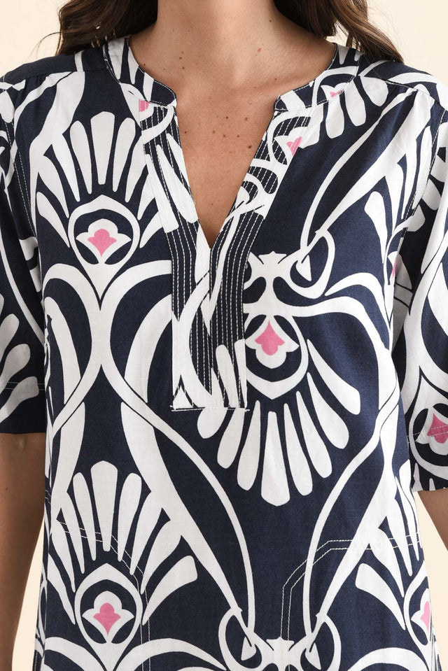 Lovella Navy Abstract V Neck Dress,Detail,Brunette model,alt text|model:MJ image 5