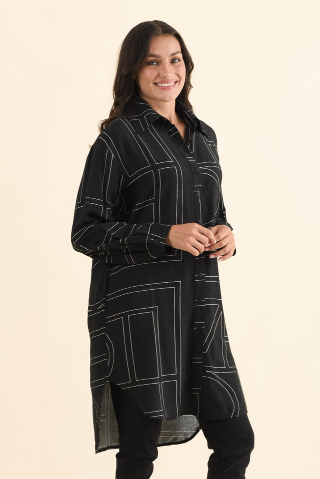 Luke Black Abstract Collared Tunic,Brunette model,alt text|model:Brontie image 4