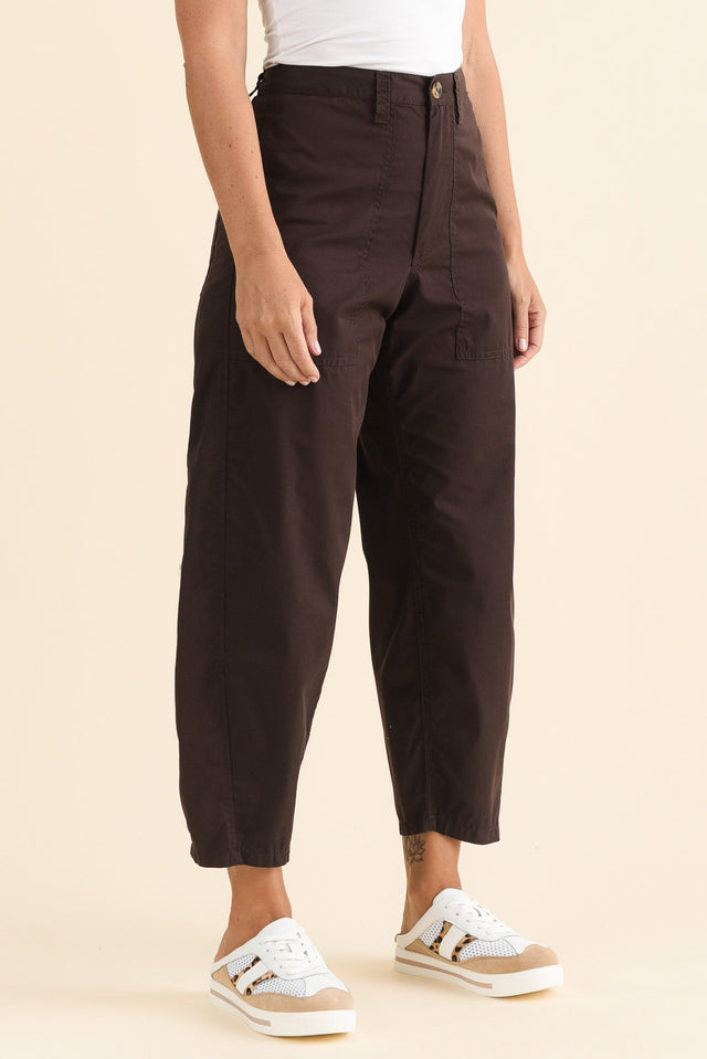 Mabel Chocolate Cotton Barrel Pants,Side,Brunette model,alt text|model:Laura image 3