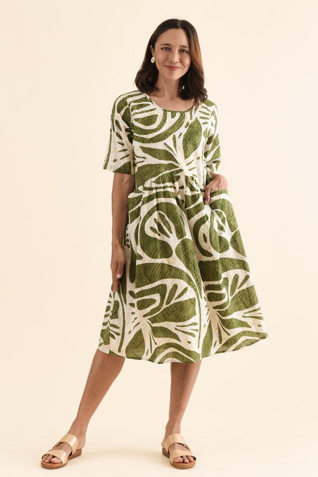 Mackie Olive Abstract Cotton Pocket Dress,Full Body,Brunette model,alt text|model:Cara