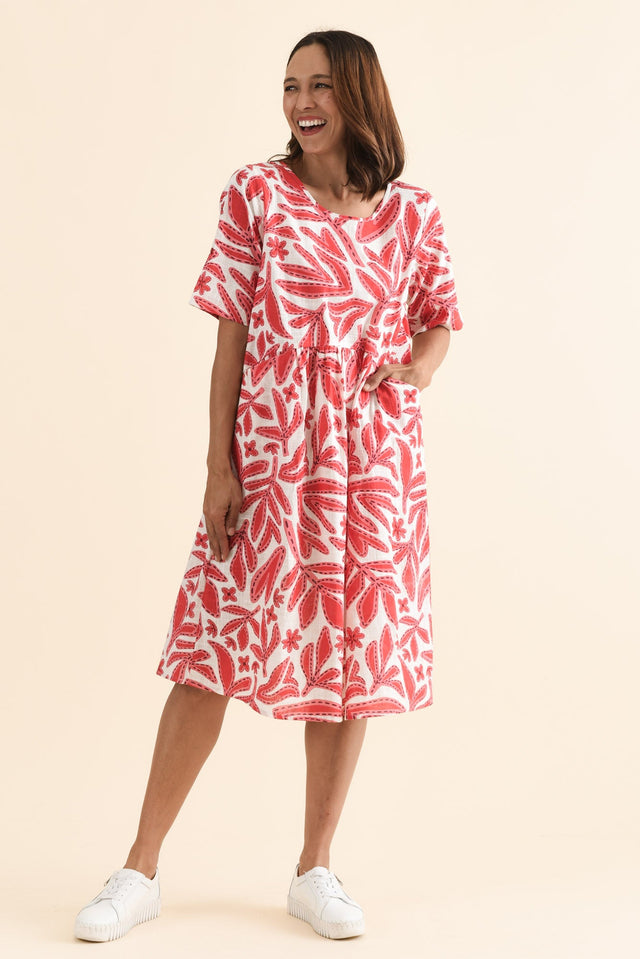 Mackie Red Garden Cotton Pocket Dress,Full Body,Brunette model,alt text|model:Cara image 6