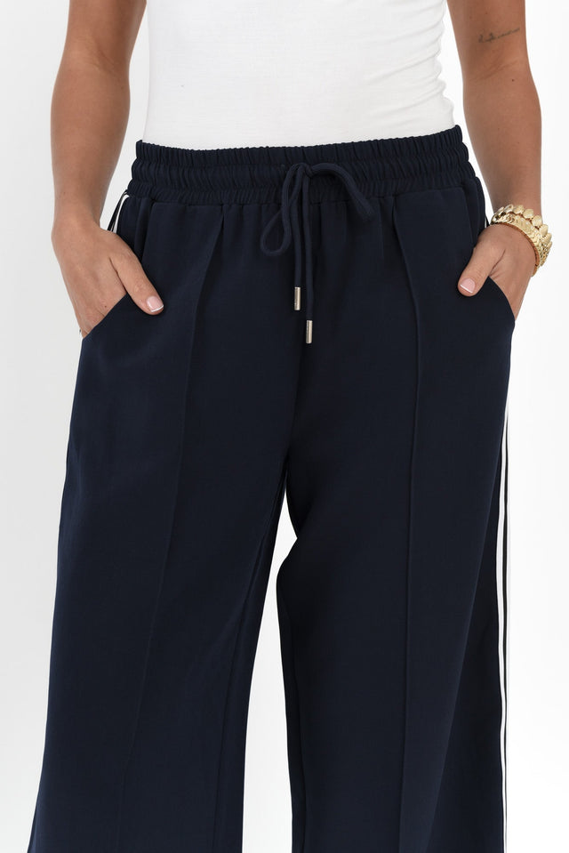 alt text|model:Brontie image 6