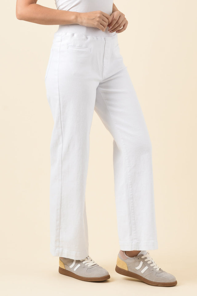 Maddy White Straight Leg Jeans,Brunette model,alt text|model:MJ image 4