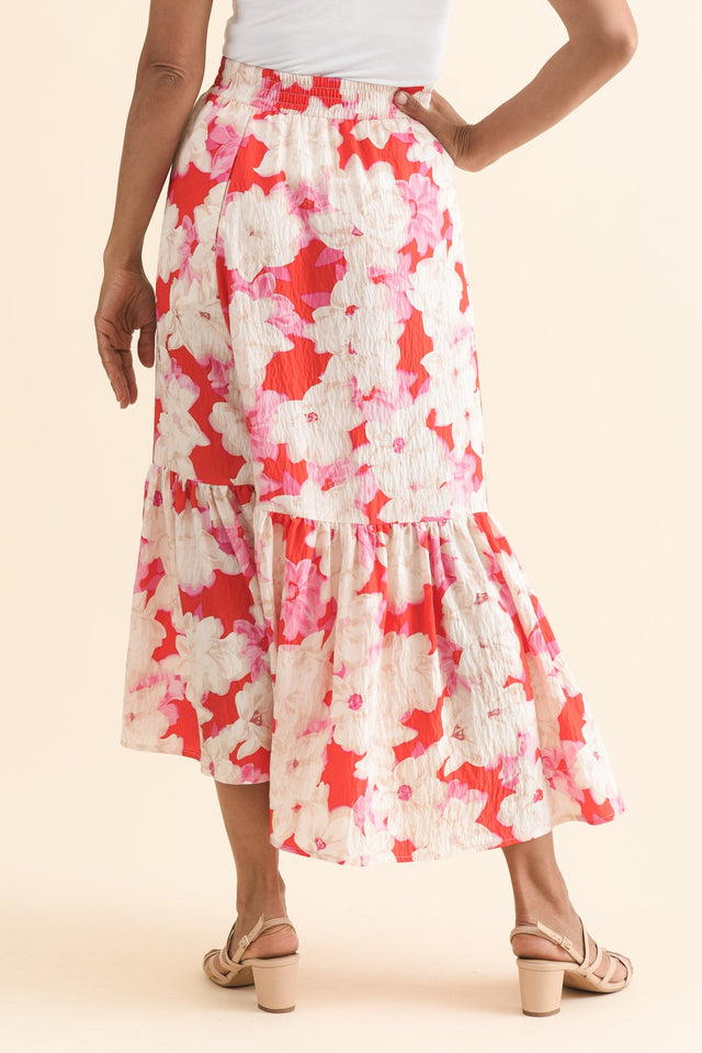 alt text|model:Cara image 5