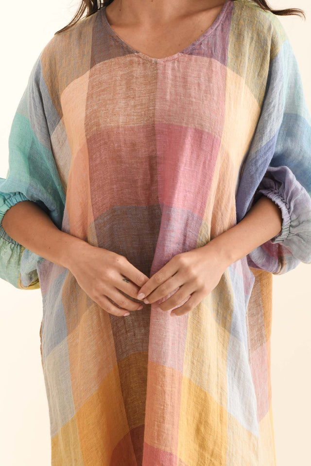 alt text|model:Brontie image 5