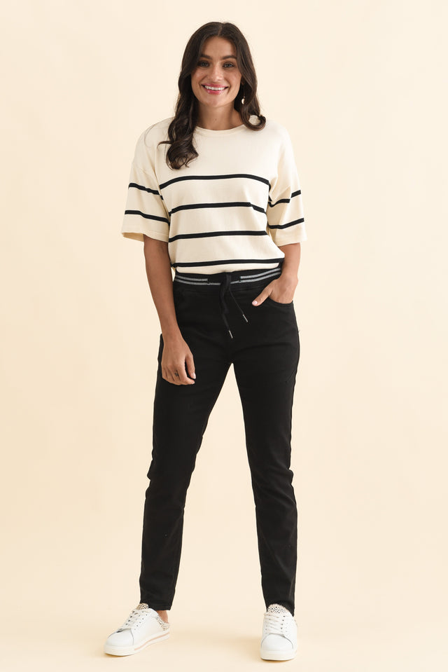 Margo Black Drawstring Pants,Brunette model,alt text|model:Brontie image 7