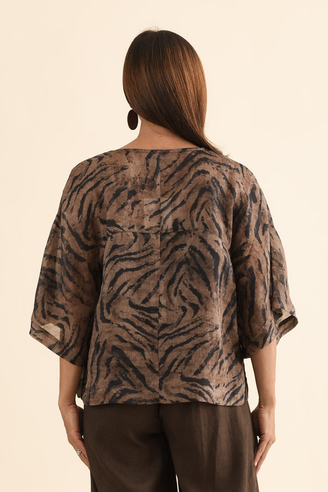 Massimo Brown Tiger Scoop Neck Tee,Back,Brunette model,alt text|model:Cara image 4