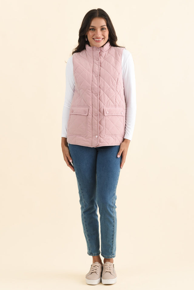 Max Pink Quilted Pocket Vest,Brunette model,alt text|model:Brontie image 8