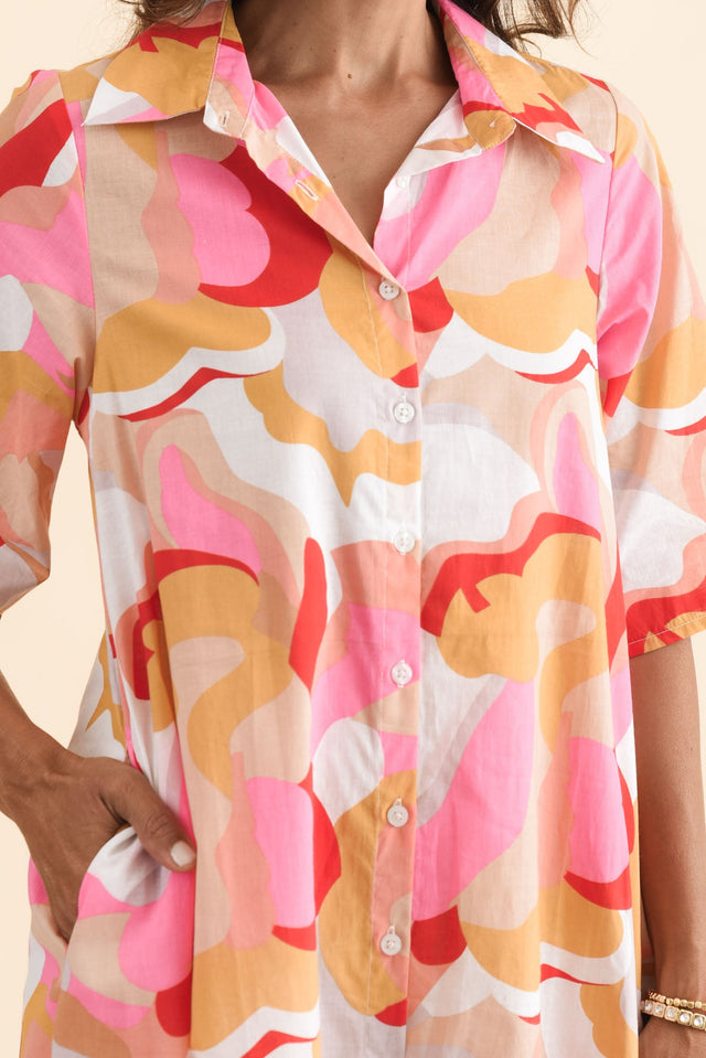 alt text|model:Cara image 5