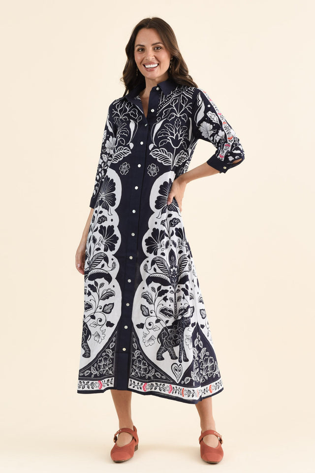 Melita Navy Motif Cotton Shirt Dress,brunette model,Full Outfit,alt text|model:MJ image 7