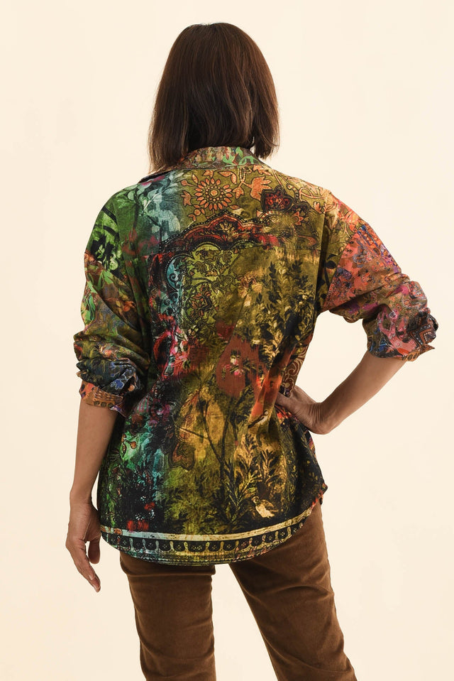 alt text|model:Cara image 5