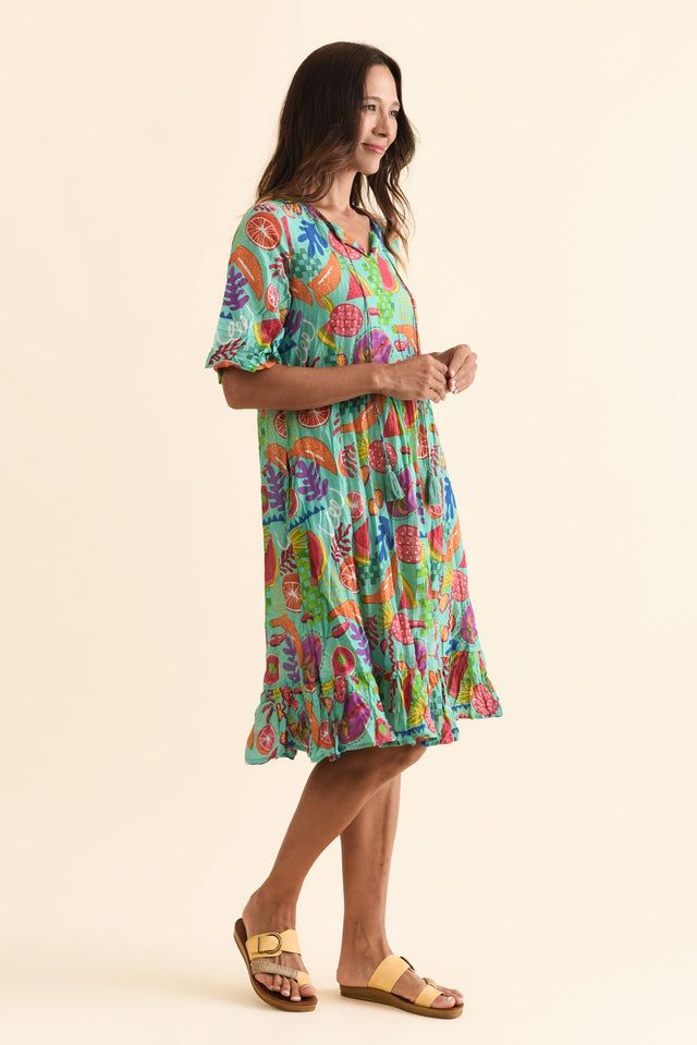 alt text|model:Cara image 4