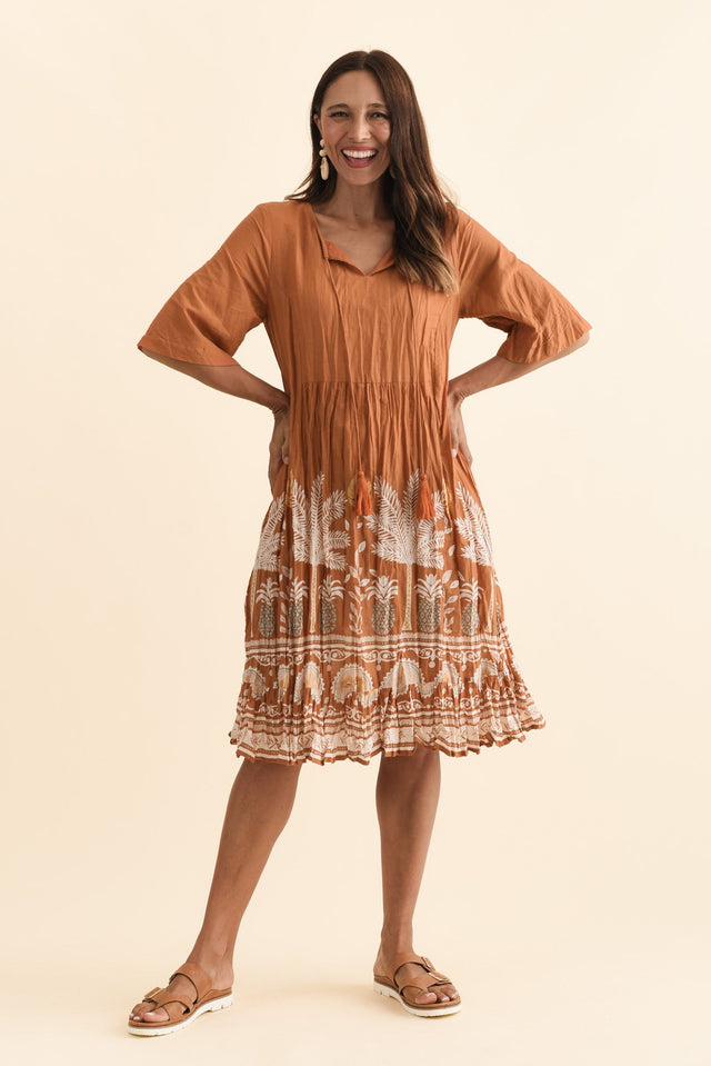 Mila Brown Beach Crinkle Cotton Dress,Brunette model,alt text|model:Cara image 7