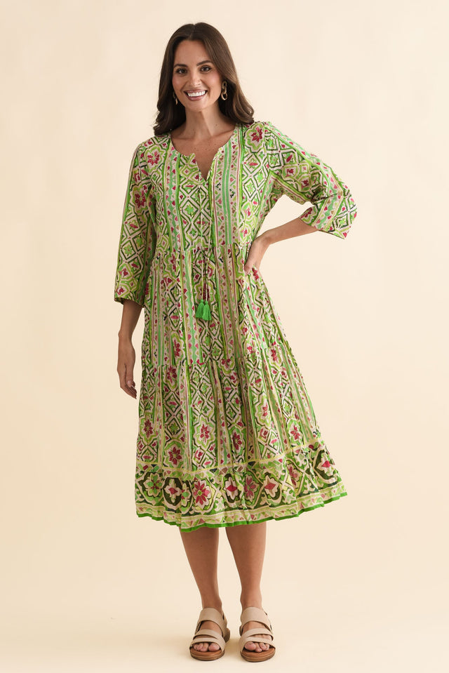 alt text|model:MJ image 6