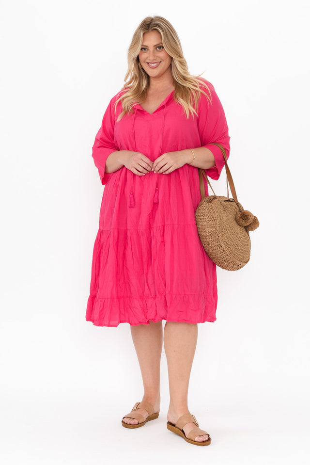 plus-size,curve-dresses,plus-size-sleeved-dresses,plus-size-below-knee-dresses,plus-size-cotton-dresses,plus-size-summer-dresses,alt text|model:Caitlin