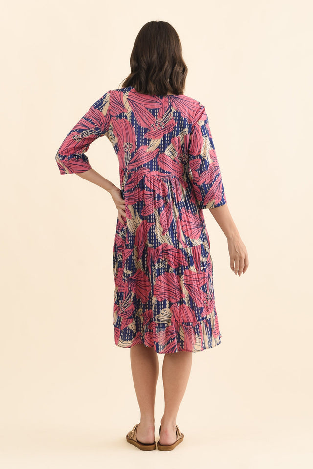 alt text|model:MJ image 4