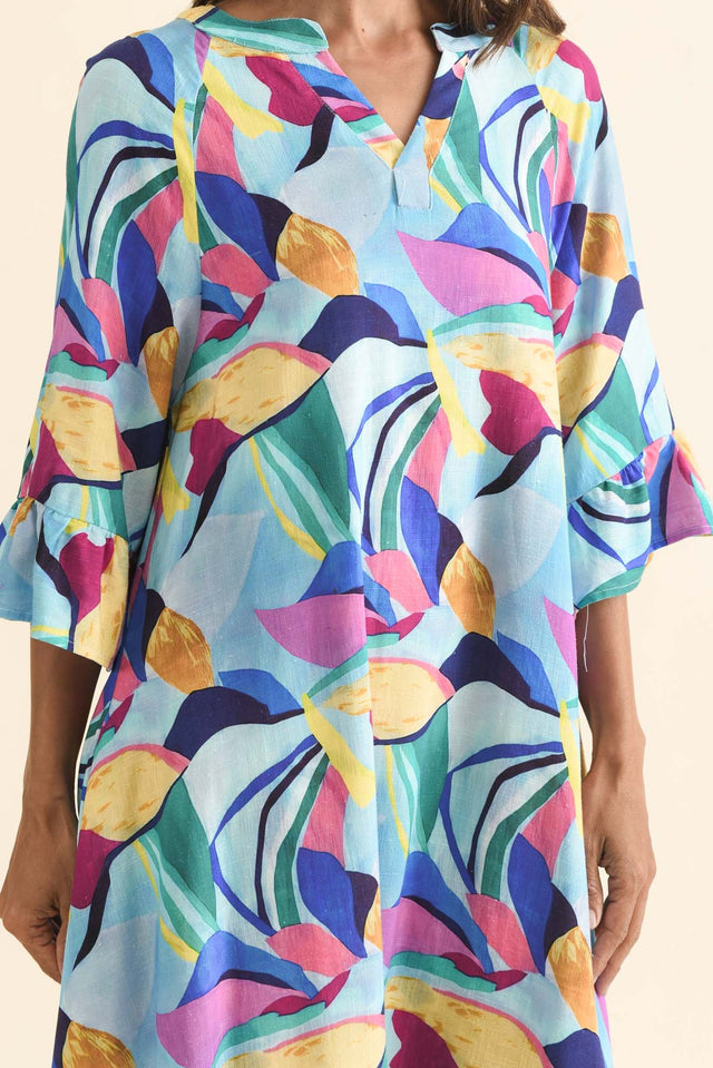 alt text|model:Cara image 6