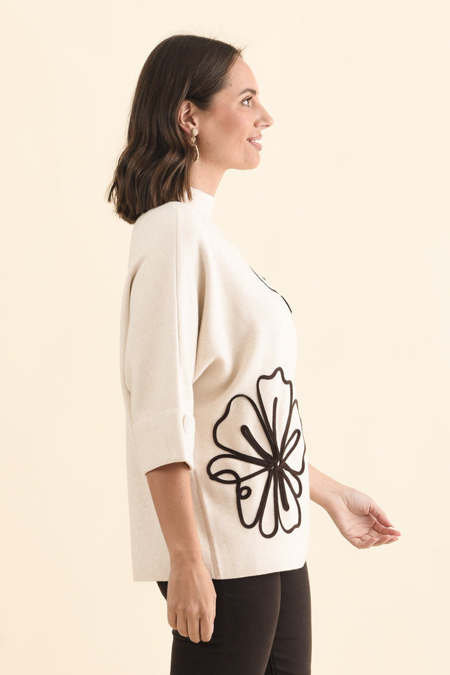 Mimosa Beige Flower Knit Jumper,Brunette model,alt text|model:MJ image 4