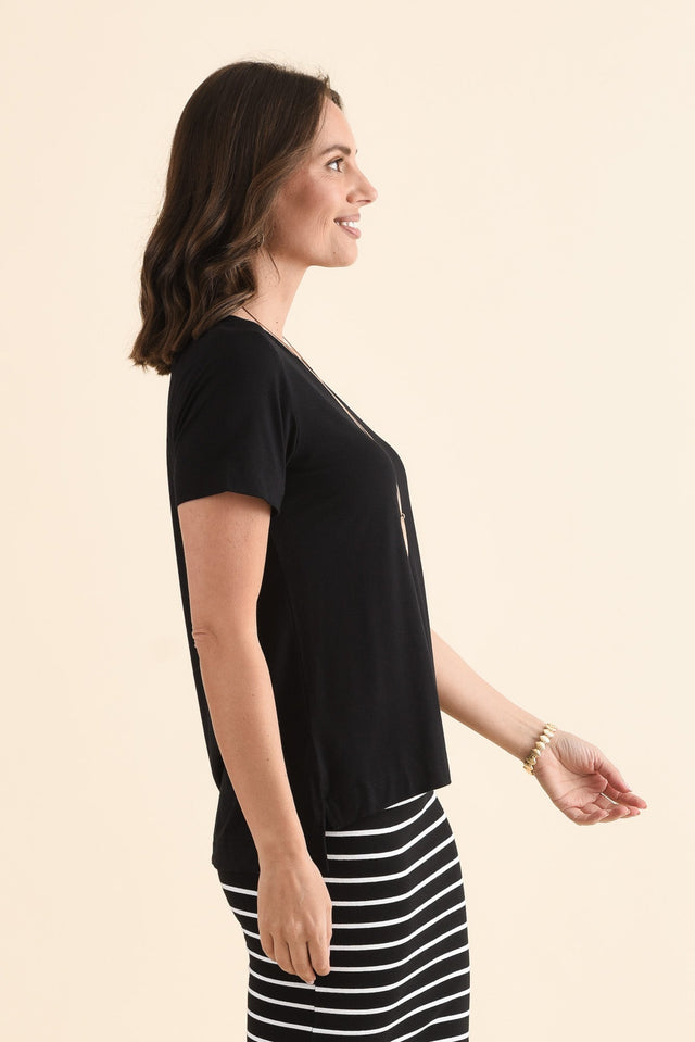 Minelli Black Bamboo Tee,Side,Brunette model,alt text|model:MJ image 3